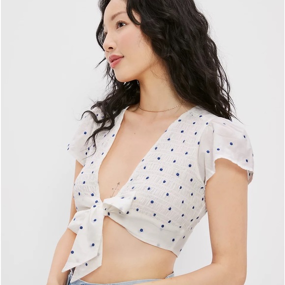 AMERICAN EAGLE SMOCKED TIE FRONT TOP - Picture 5 of 6